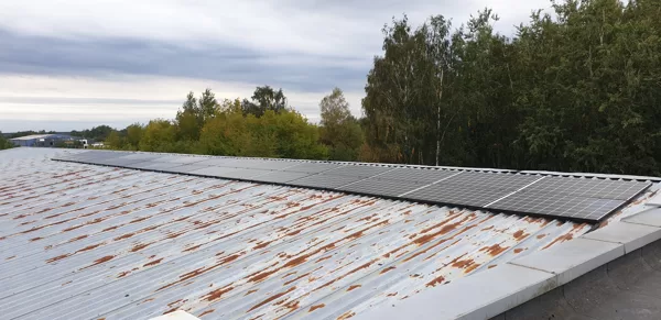 Rīga, Rumbula - autopreču veikals (13.6kW 38gab. saules paneļi)