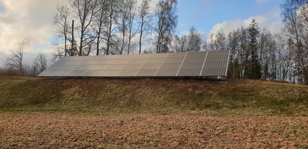 Druvas pag., Saldus nov. - Viesu māja "Sidrabi" (13.6kW 40gab. saules paneļi)